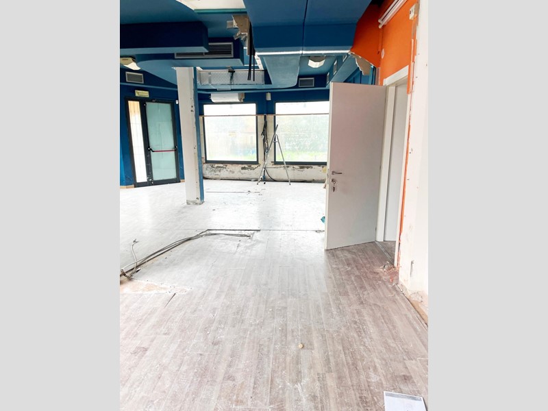 Capannone in Vendita a Vicopisano, zona San Giovanni Alla Vena, 110'000€, 110 m²