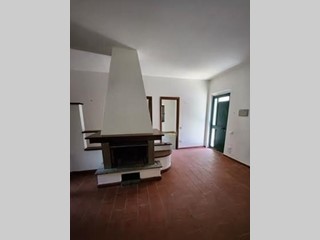 Casa Indipendente in Vendita a Calci, 320'000€, 100 m²