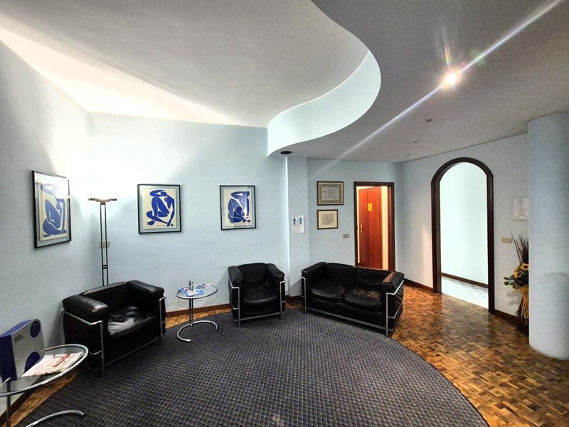 Quadrilocale in Vendita a Santa Croce sull'Arno, 160'000€, 98 m², con Box