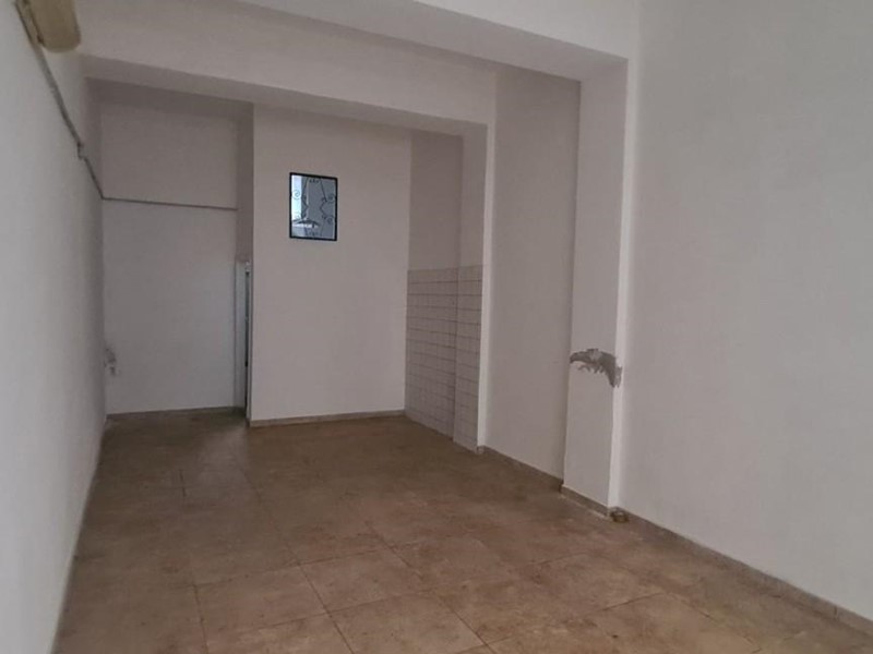 Immobile commerciale in Vendita a Livorno, 35'000€, 30 m²