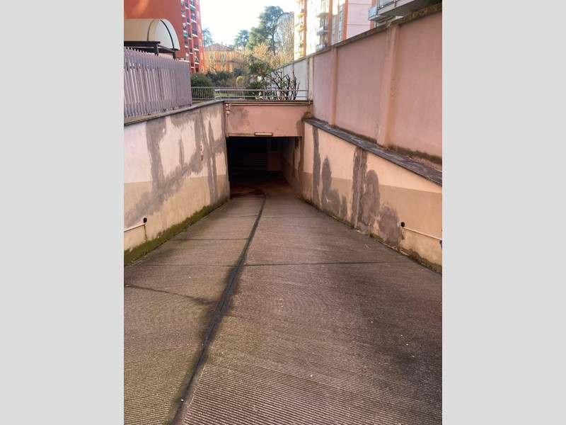 Box in Vendita a Sesto San Giovanni, 26'000€, 13 m²