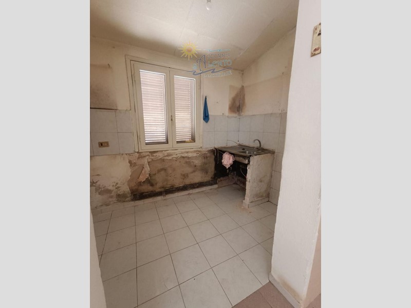 Villa in Vendita a Maruggio, 130'000€, 280 m²