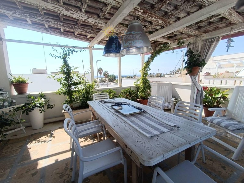 Villa in Vendita a Maruggio, 350'000€, 165 m²