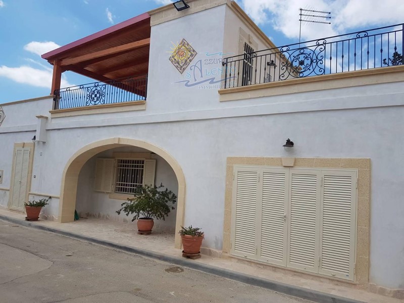 Villa in Vendita a Maruggio, 220'000€, 130 m²