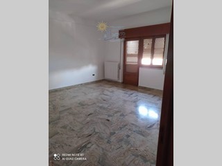 Appartamento in Vendita a Torricella, 90'000€, 200 m²