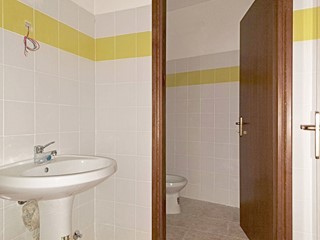 Ufficio in Vendita a Sanluri, 35'000€, 43 m²