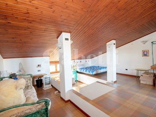 Casa Indipendente in Vendita a Tempio Pausania, 410'000€, 432 m²