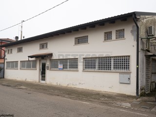 Laboratorio in Vendita a Dueville, 125'000€, 325 m²
