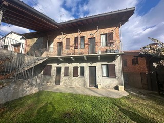Trilocale in Vendita a Colverde, zona Gironico Al Monte, 125'000€, 62 m²