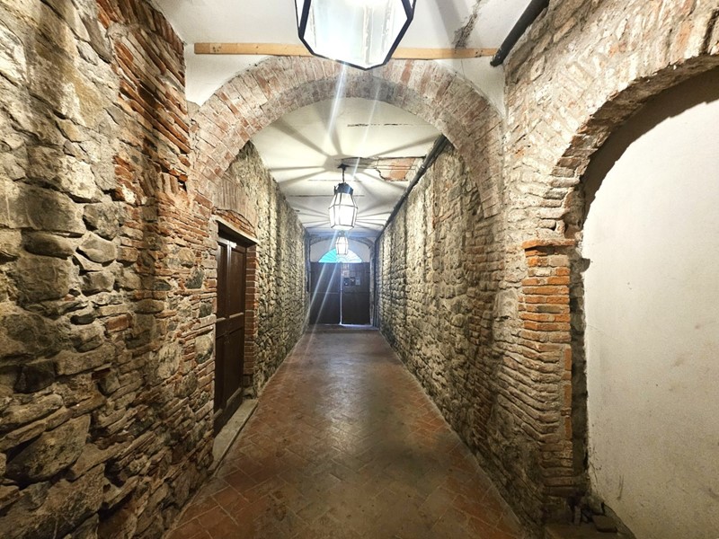 Appartamento in Vendita a Sarzana, zona Centro Storico, 190'000€, 96 m²