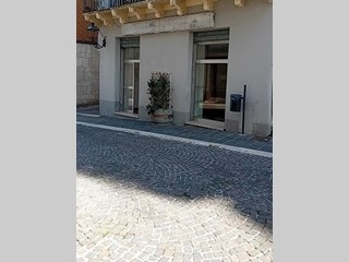 Immobile commerciale in Vendita a Orsogna, zona Centro, 42'000€, 43 m²