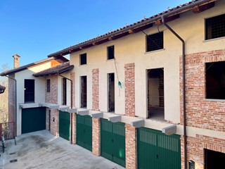 Casa Semi Indipendente in Vendita a Narzole, 58'000€, 175 m², con Box