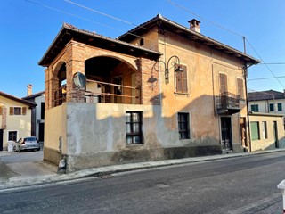 Casa Semi Indipendente in Vendita a Narzole, 95'000€, 190 m²