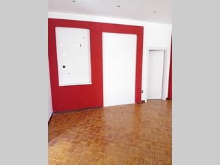 Immobile commerciale in Affitto a Orsogna, zona Centro, 300€, 43 m²