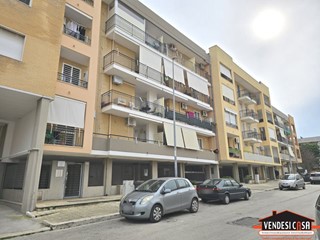 Trilocale in Vendita a Valenzano, 165'000&euro;, 90 m²