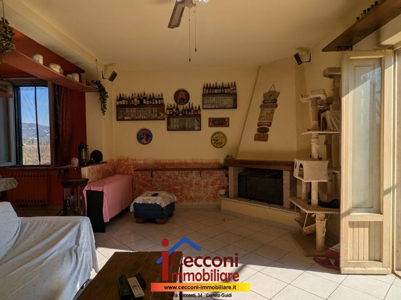 Casa Indipendente in Vendita a Cerreto Guidi, zona Stabbia, 235'000€, 210 m²