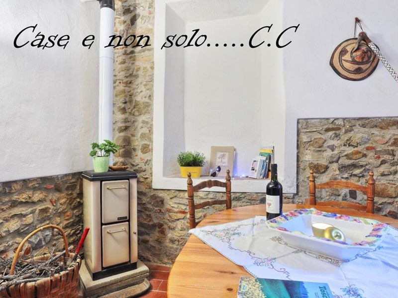 Appartamento in Vendita a Castagneto Carducci, 140'000€, 95 m²