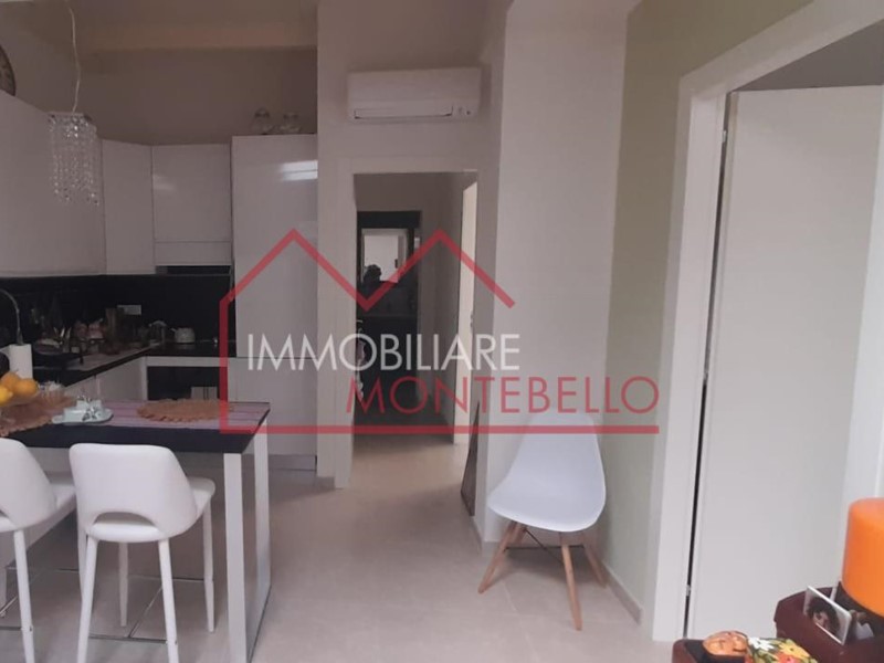 Appartamento in Vendita a Pietrasanta, 450'000€, 90 m², arredato