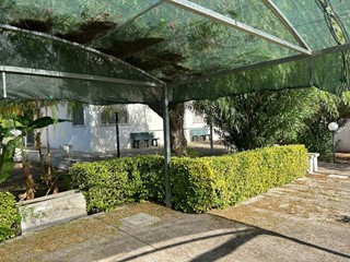 Villa in Vendita a Pulsano, 138'000€, 97 m²