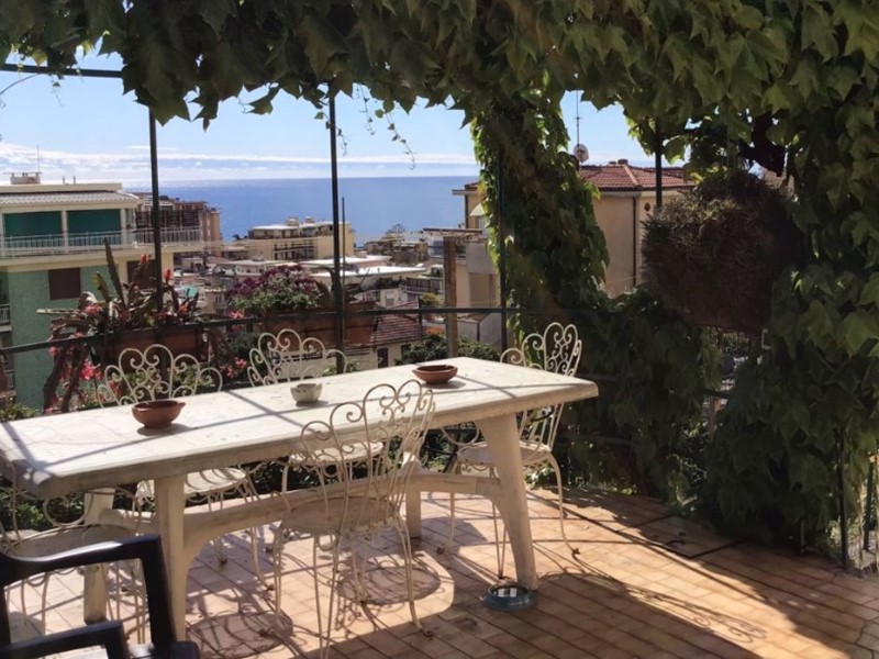 Quadrilocale in Vendita a Sanremo, 220'000€, 94 m²