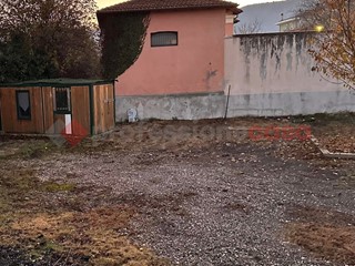 Terreno agricolo in Affitto a Avezzano, 450€, 440 m²