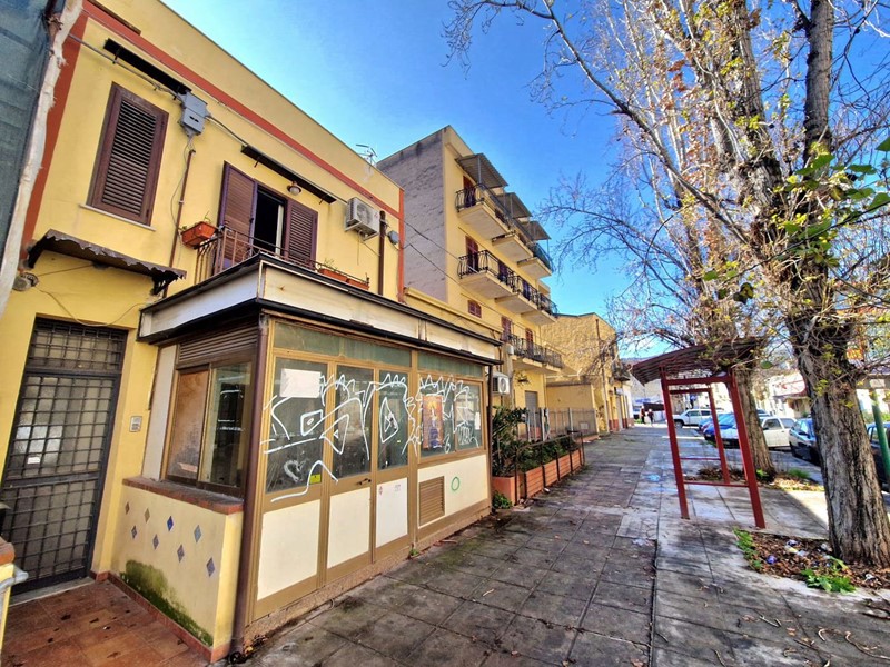 Trilocale in Vendita a Palermo, 40'000€, 69 m²