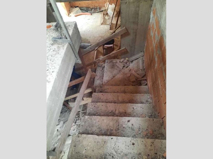 Casa Indipendente in Vendita a Forlì, 131'625€, 252 m²