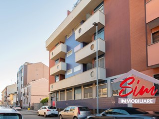 Quadrilocale in Vendita a Novara, zona Bicocca, 169'000€, 133 m², con Box