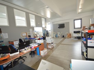 Ufficio in Vendita a Grosseto, 340'000€, 300 m²
