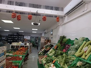 Negozio in Vendita a Bellizzi, zona Centro, 290'000€, 110 m²