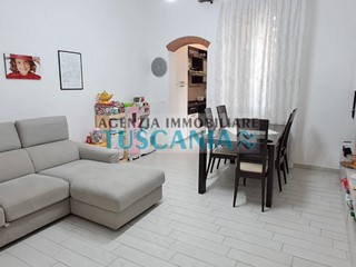 Trilocale in Vendita a Cecina, 175'000&euro;, 72 m²