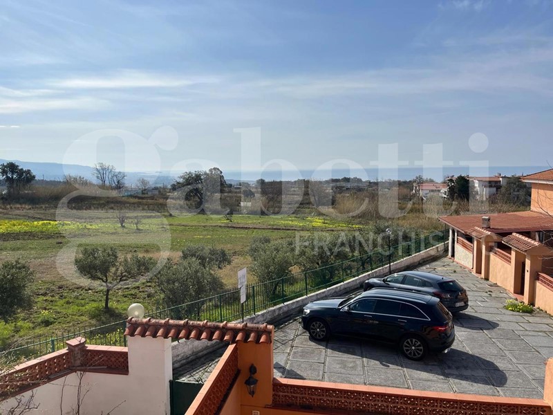 Appartamento in Vendita a Scalea, 50'000€, 55 m², arredato