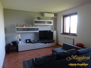 Appartamento in Vendita a Montechiarugolo, 120'000€, 72 m²