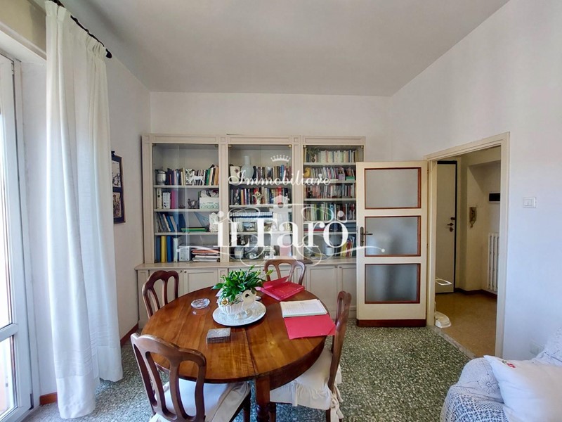 Appartamento in Vendita a Viareggio, 290'000€, 75 m², arredato