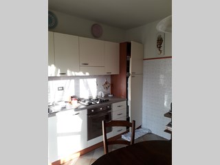 Appartamento in Vendita a San Marcello Piteglio, zona centro Via Marconi 75, 95'000€, 120 m², arredato