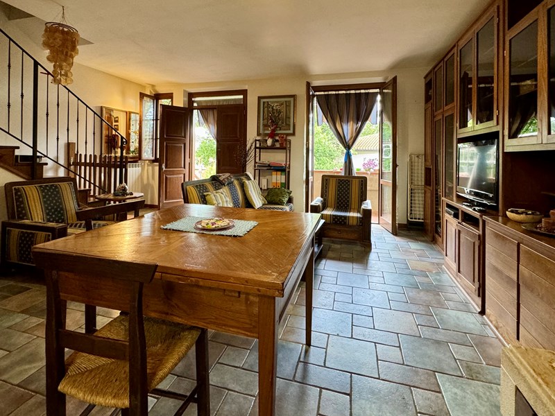 Casa Indipendente in Vendita a Torrita di Siena, zona VALDICHIANA, 190'000€, 104 m², con Box