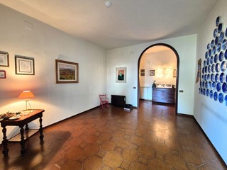 Appartamento in Vendita a Fucecchio, 185'000€, 116 m², arredato, con Box