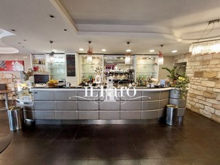 Attività commerciale in Vendita a Viareggio, 135'000€, 125 m²