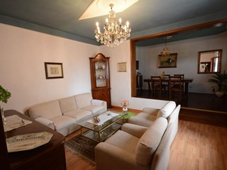 Casa Indipendente in Vendita a Peccioli, zona Ghizzano, 158'000€, 180 m²