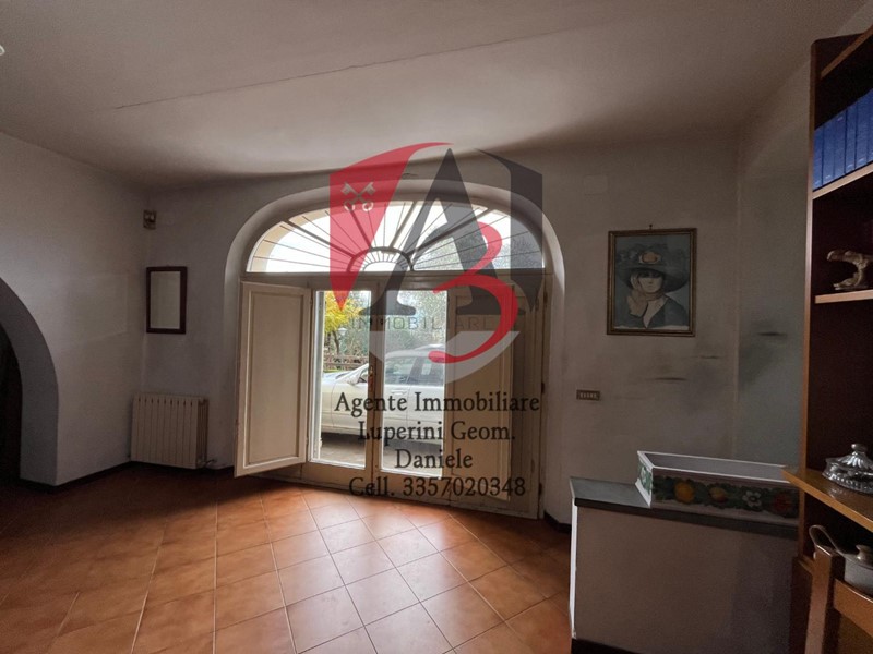 Casa di corte in Vendita a Calci, 480'000€, 412 m², arredato