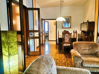 Quadrilocale in Vendita a Empoli, 260'000€, 120 m², con Box