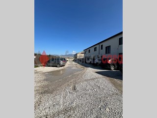 Capannone in Vendita a Battipaglia, 560'000€, 600 m²