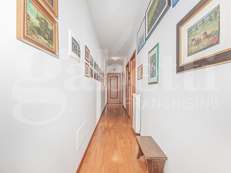 Quadrilocale in Vendita a Rivoli, 295'000€, 128 m²