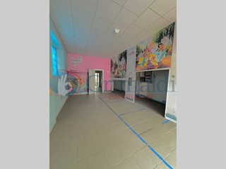 Negozio in Affitto a Perugia, 400€, 70 m²