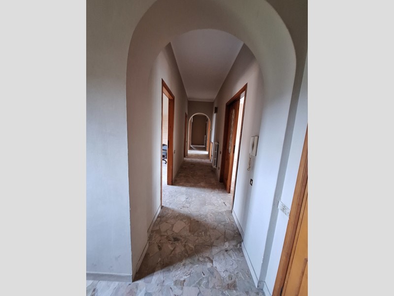 Appartamento in Vendita a Morlupo, 135'000€, 160 m²
