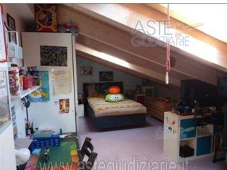 Quadrilocale in Vendita a Cattolica, 186'000€, 211 m²