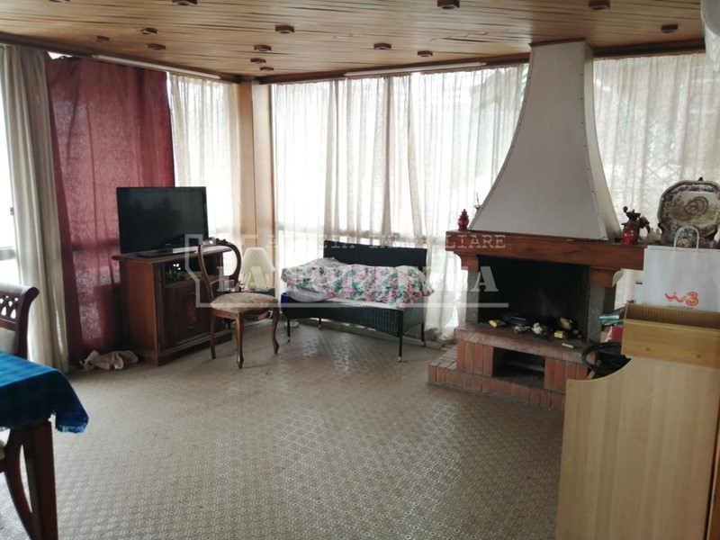 Attico in Vendita a Cascina, 200'000€, 110 m², arredato, con Box