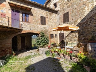 Appartamento in Vendita a Castelnuovo Berardenga, zona Vagliagli, 230'000€, 154 m², arredato