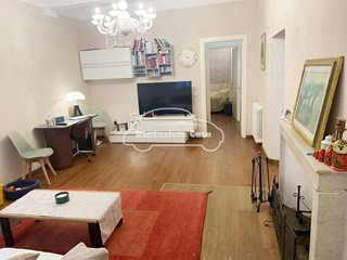 Appartamento in Vendita a Lucca, 480'000€, 111 m², arredato