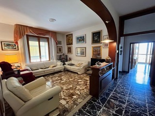 Quadrilocale in Vendita a Certaldo, 159'000€, 106 m², arredato, con Box